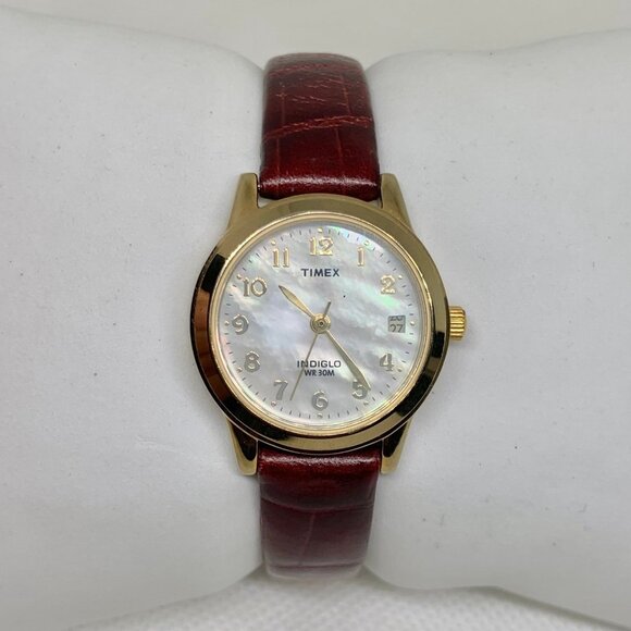 Timex indiglo date women watch gold tone 25mm quartz analog up to 7” running - Picture 1 of 9